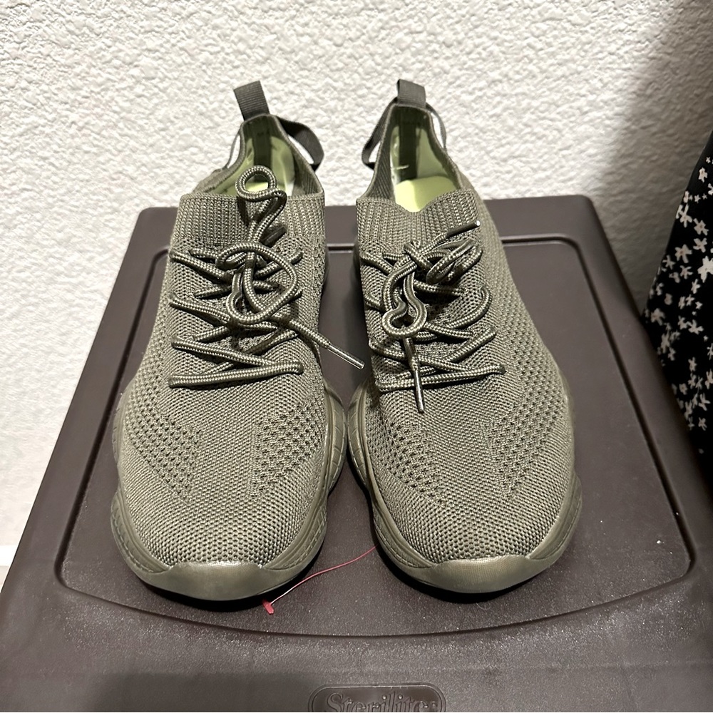 Woman shoes